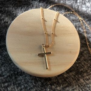 Khloe Dainty Cross Necklace